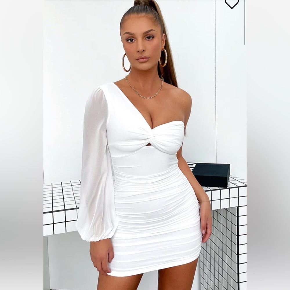 THATS SO FETCH white semi formal dress